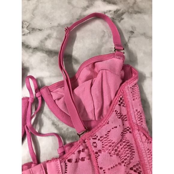 UO Out From Under PINK Amour Lace Lace-Up Adj Straps Corset Women's Size Sm/P - Picture 6 of 7